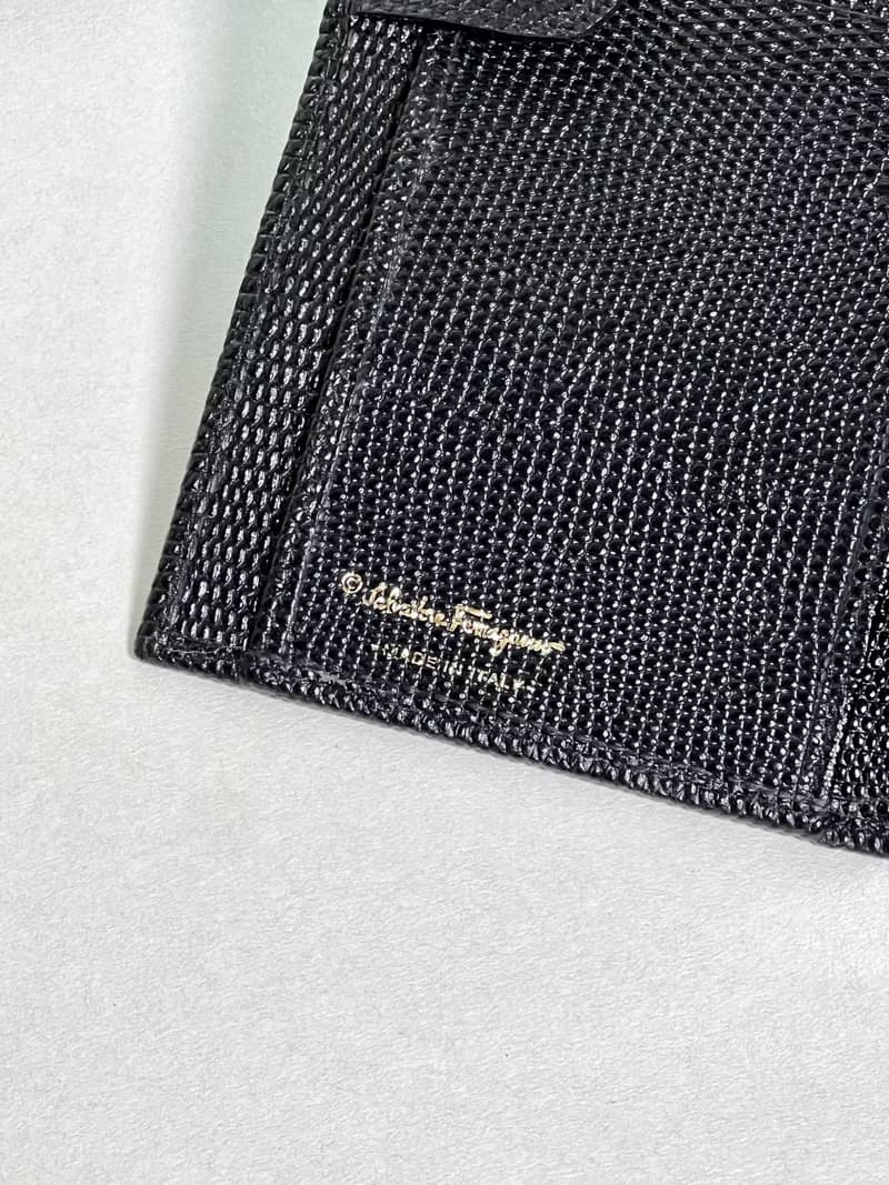 Ferragamo Long Wallet 深藍色錢包長夾小手袋 送肩帶 中古美品