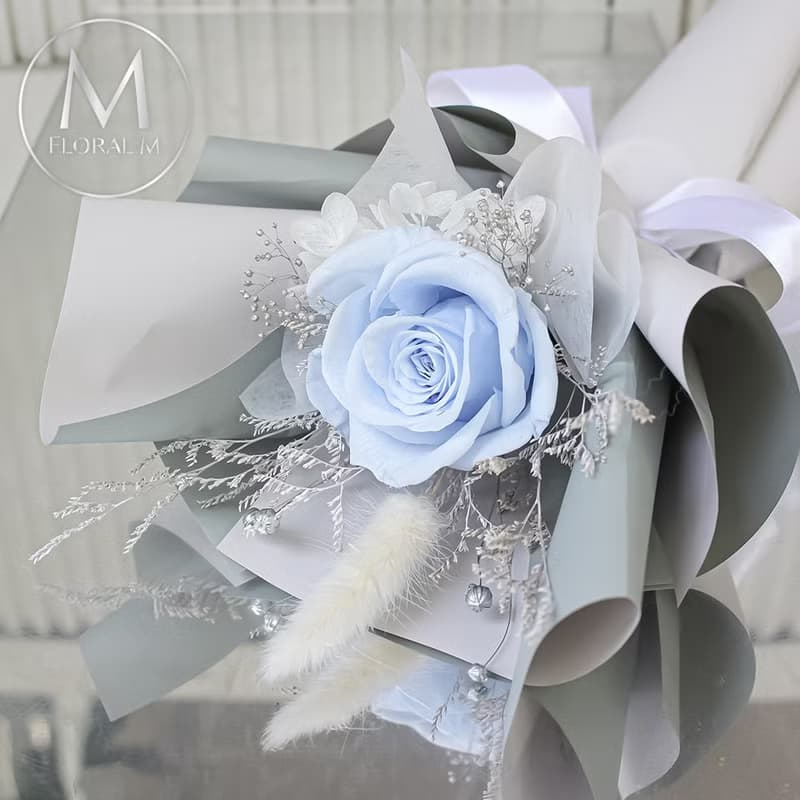 You are my star月亮女神永生玫瑰花束