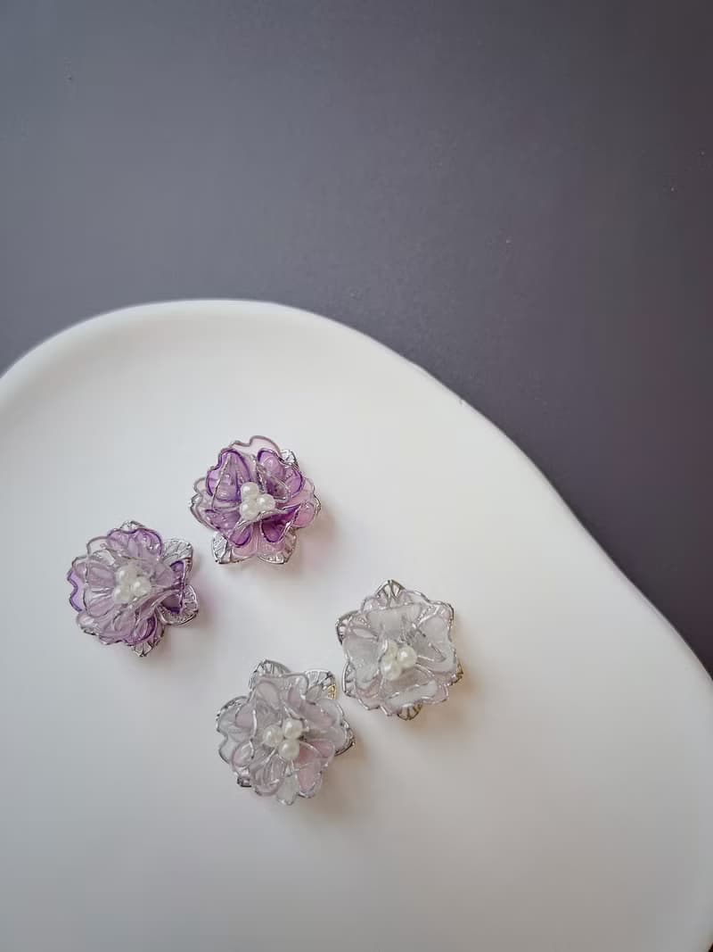 夜櫻 櫻花花瓣貼耳樹脂耳環