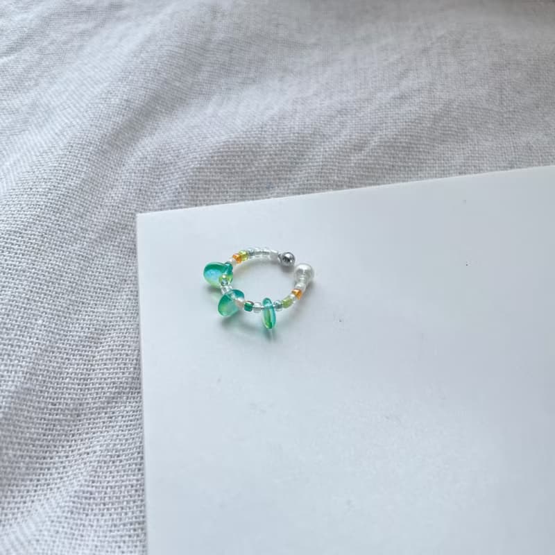 Room 1001 | Palette • 三色 手工耳骨夾