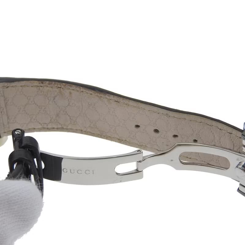 【日本直送】グッチ GUCCI Gクロノ 腕時計 101.2 SS × 型押しレザー クオーツ クロノグラフ 黒文字盤 メンズ【中古】