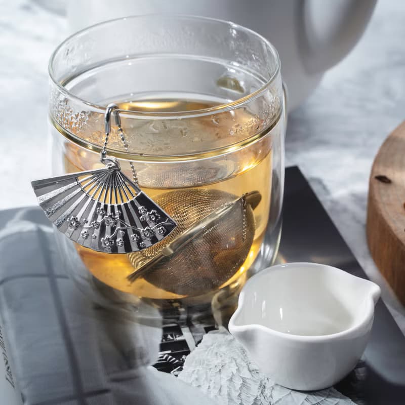 01LIV不銹鋼濾茶器 CHICHI濾茶球 銀色日式扇吊饰附瓷碗 原創設計