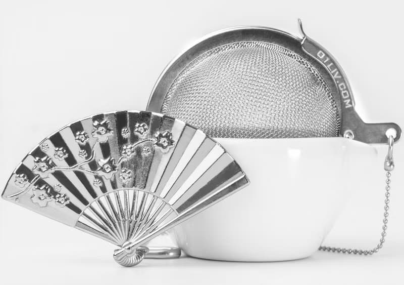 01LIV不銹鋼濾茶器 CHICHI濾茶球 銀色日式扇吊饰附瓷碗 原創設計