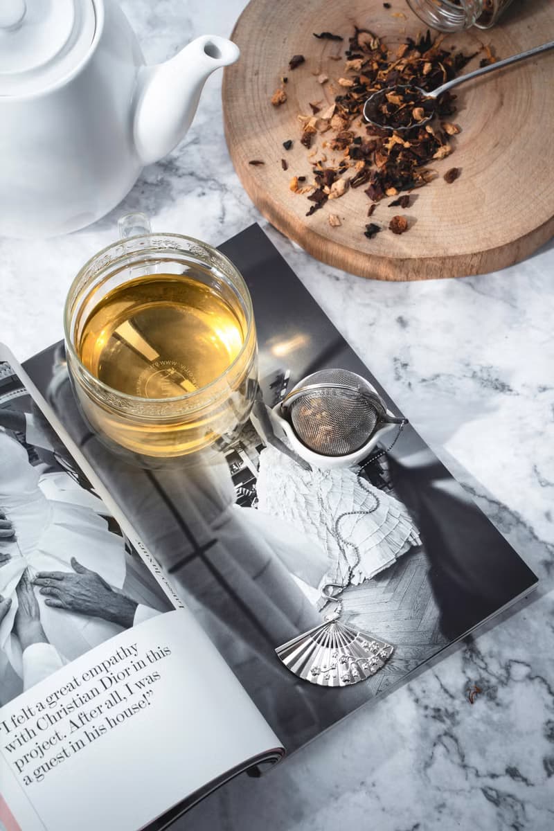 01LIV不銹鋼濾茶器 CHICHI濾茶球 銀色日式扇吊饰附瓷碗 原創設計