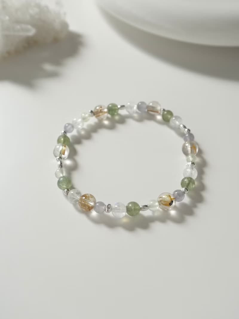 Forest Calm/ 綠磷灰石 鈦晶 堇青石 月光石 葡萄石/水晶手鍊 客