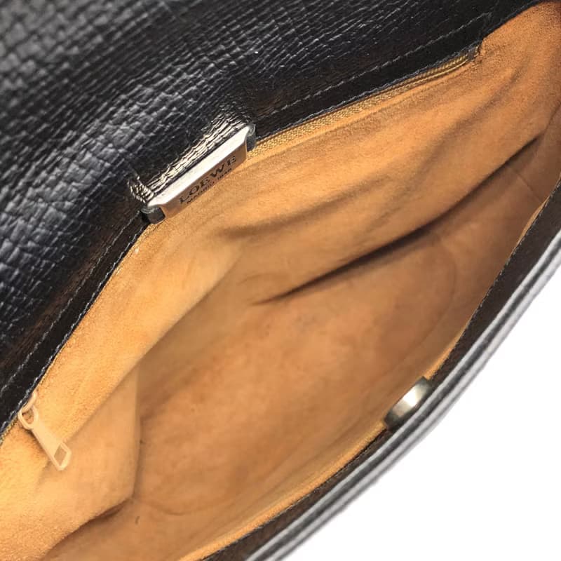 【 日本直送　名牌中古包 】LOEWE ロエベ ショルダーバッグ ブラック ロゴ レザー ワンショルダーバッグ vintage ヴィンテージ  8bpxps