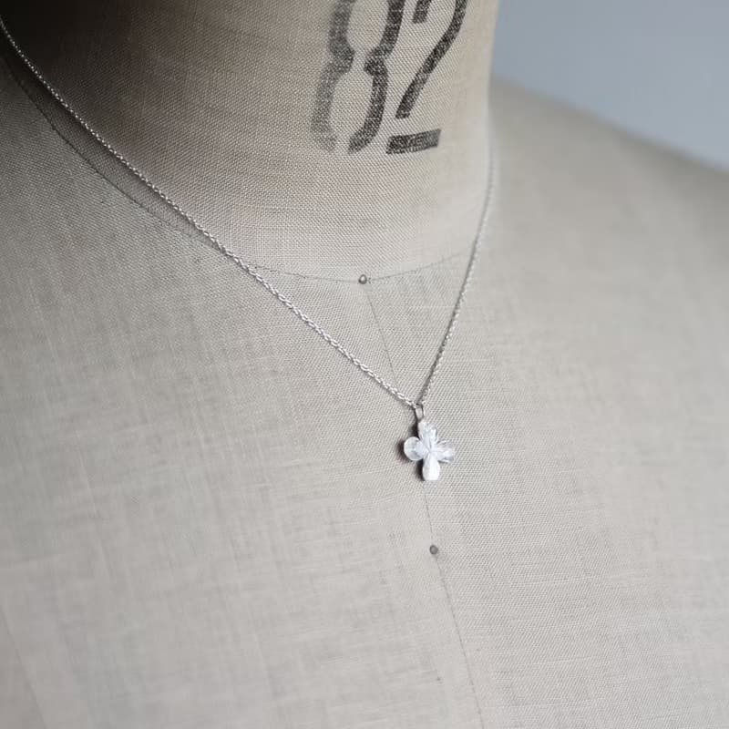 Clover necklace