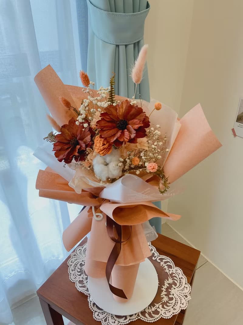羽葉乾燥花束  畢業花束  送禮 生日禮  韓式花束 太陽花