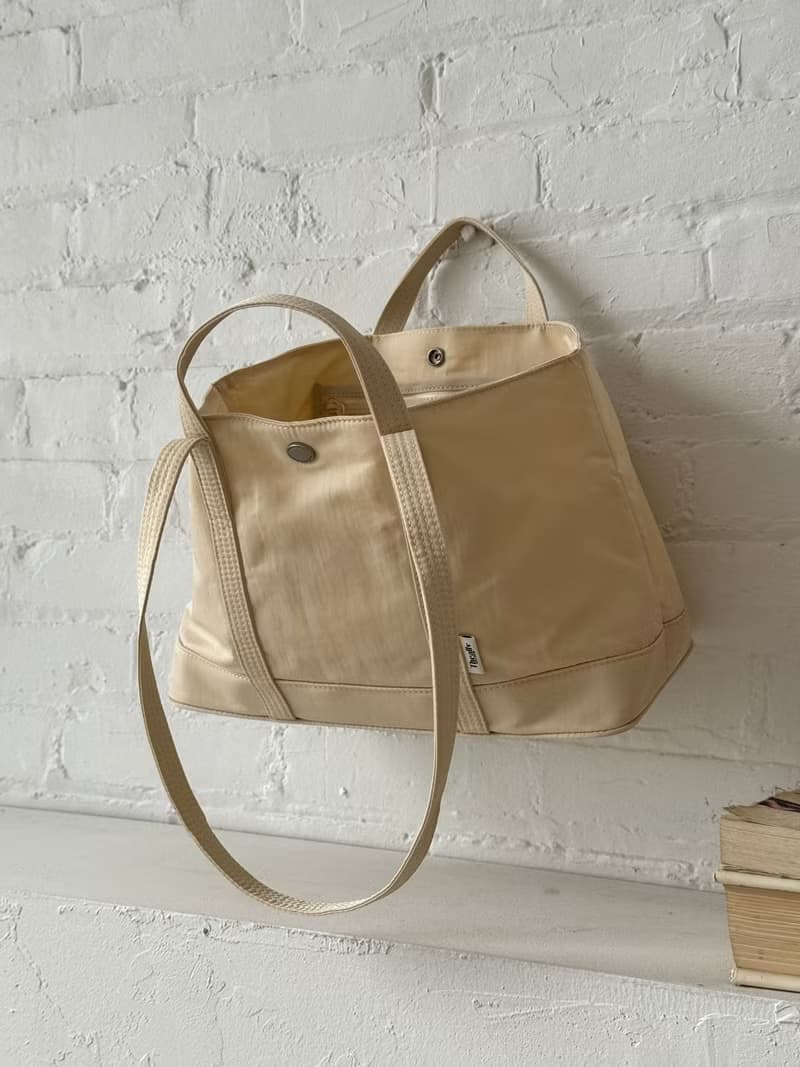 韓國 The Ally | MOLLY BAG (附化妝小包) | 運動包 | 米色