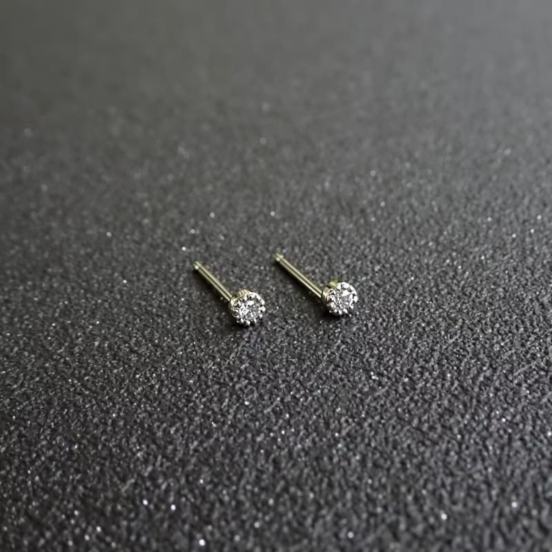 迷你天然鑽石 珠邊包鑲 純 18K 白金耳釘耳環