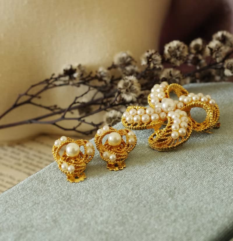 -古董金色蕾絲雕花四葉草幸運草別針夾式耳環 套組 Lisner
