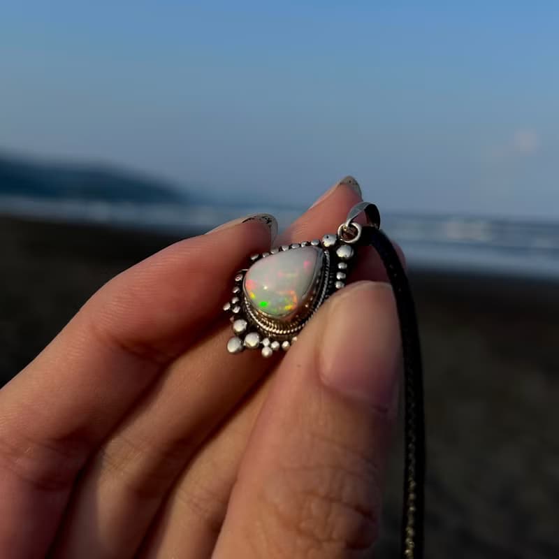 喜迎瑤 925銀 歐泊 蛋白石 水晶 天然石 項鍊 民族風 復古 Opal