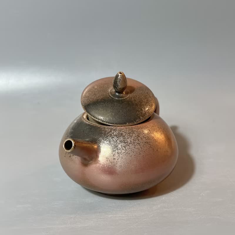 柴燒古銅金彩茶壺 / 蓋鈕藍光 / 小平凡手作