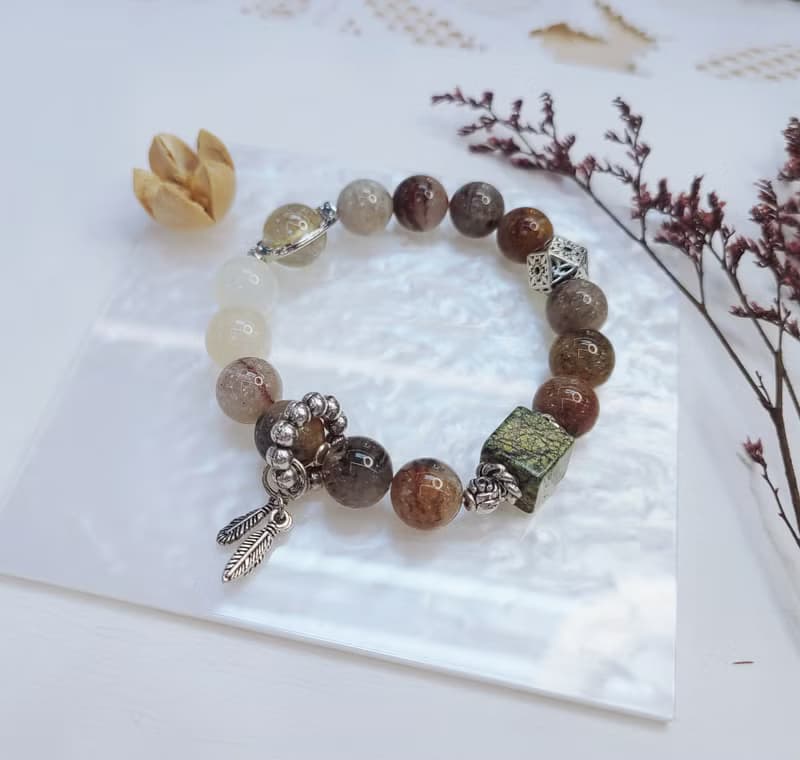 千層幽靈 藥王石 白幽靈 金髮晶||助事業 招財 舒壓 水晶手鍊