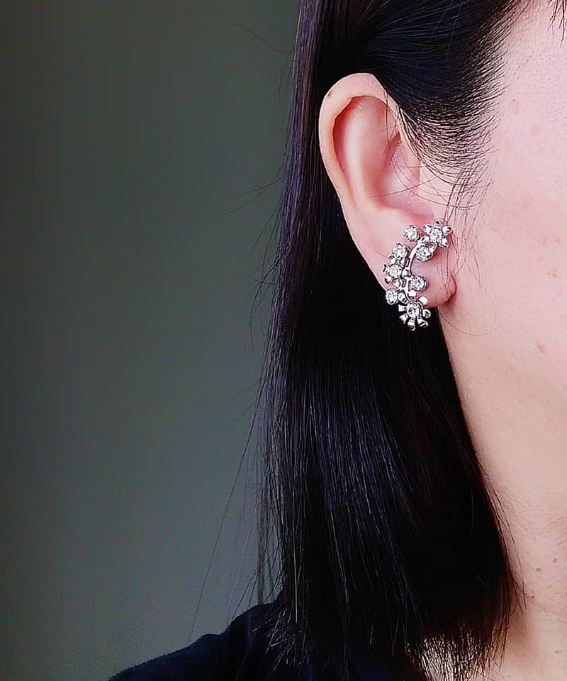 vintage jewelry 典雅亮銀攀枝萊茵花卉 夾式耳環