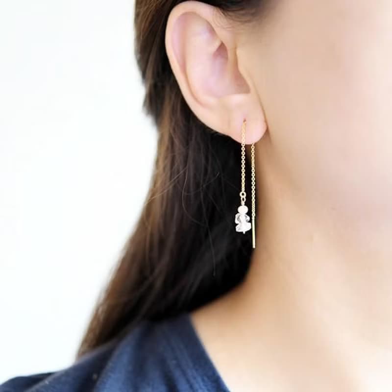 才能の種を咲かせる ハーキマーダイヤモンドと淡水パールのアメリカンピアス 4月誕生石