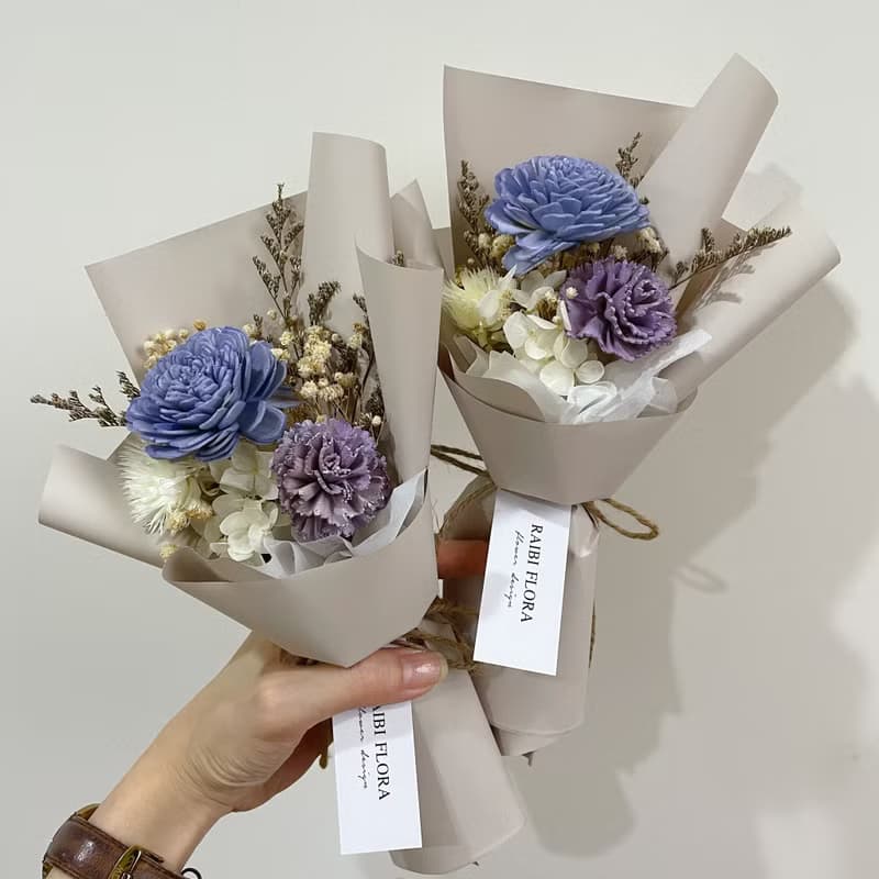 不朽的愛 限量新色 ; 母親節雙色康乃馨 乾燥花花束 玫瑰