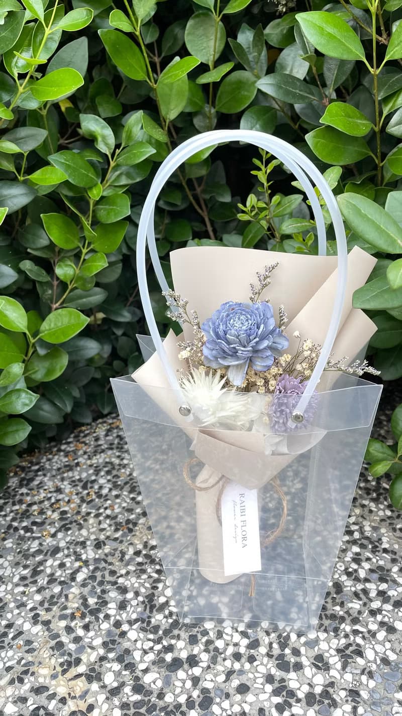 不朽的愛 限量新色 ; 母親節雙色康乃馨 乾燥花花束 玫瑰