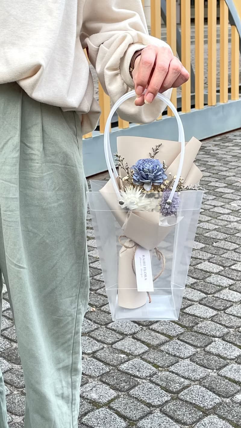 不朽的愛 限量新色 ; 母親節雙色康乃馨 乾燥花花束 玫瑰