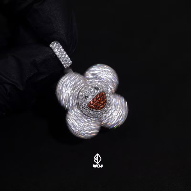 大嘴笑臉四頁草旋轉吊墜 925純銀