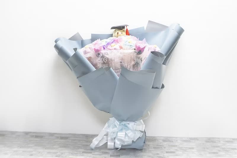 絢麗畢業熊花束(大花花棉花糖24支+香皂花15支)DM002
