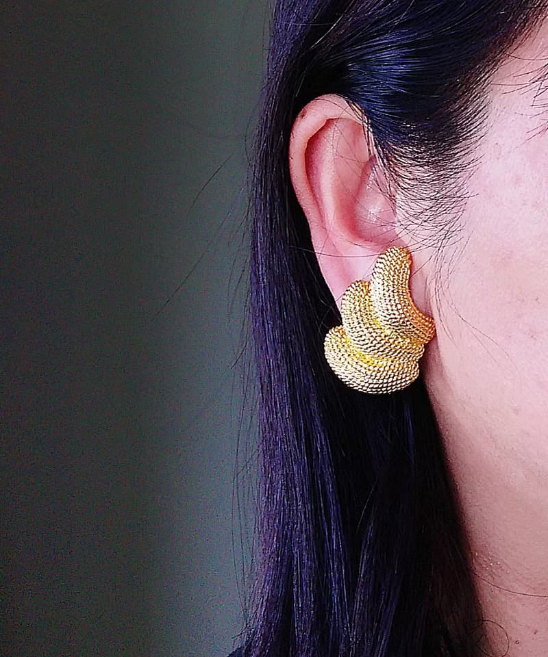 Vintage Jewelry 西洋古董飾品 凸粒金屬刷紋 夾式耳環
