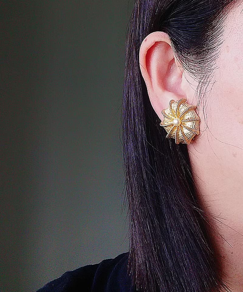 Vintage Jewelry 西洋古董飾品 旋轉仿珠 優雅 夾式耳環