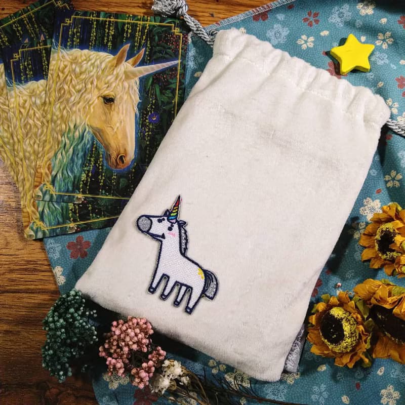 刺繡別針 繡布燙 -彩虹獨角獸 最獨一無二的你