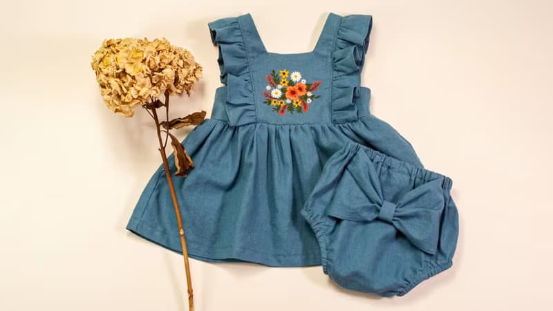 Handmade by Mina【寶寶手工刺繡荷葉洋裝套裝】贈禮盒 彌月禮