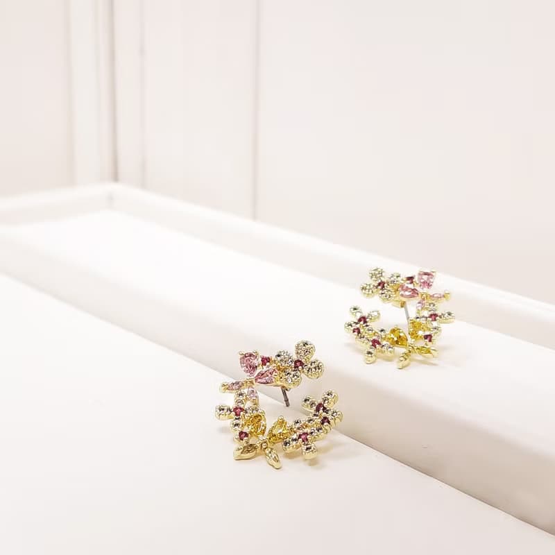粉紅花園黃銅耳環/輕珠寶 鋯石耳環 針式耳環 黃銅飾品 C型耳環