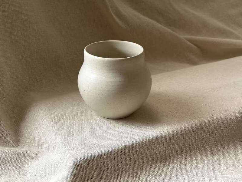 小麥釉圓瓶