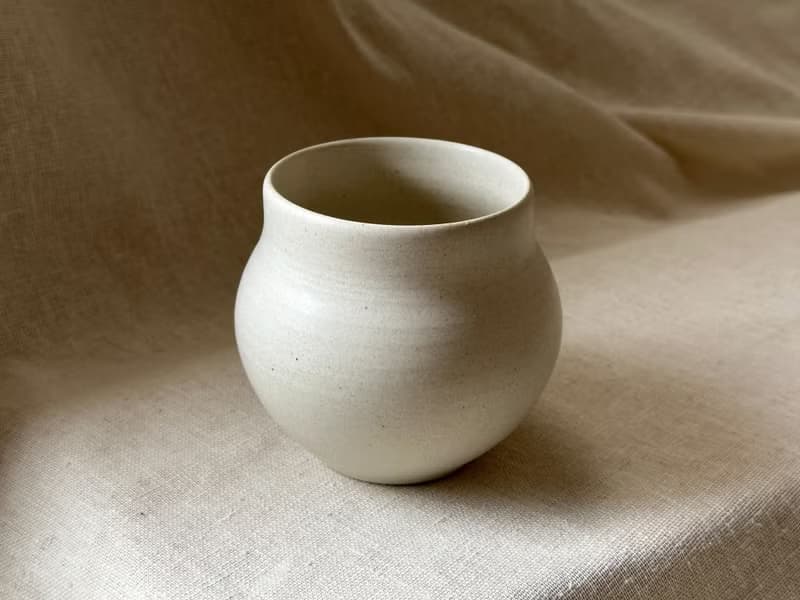 小麥釉圓瓶