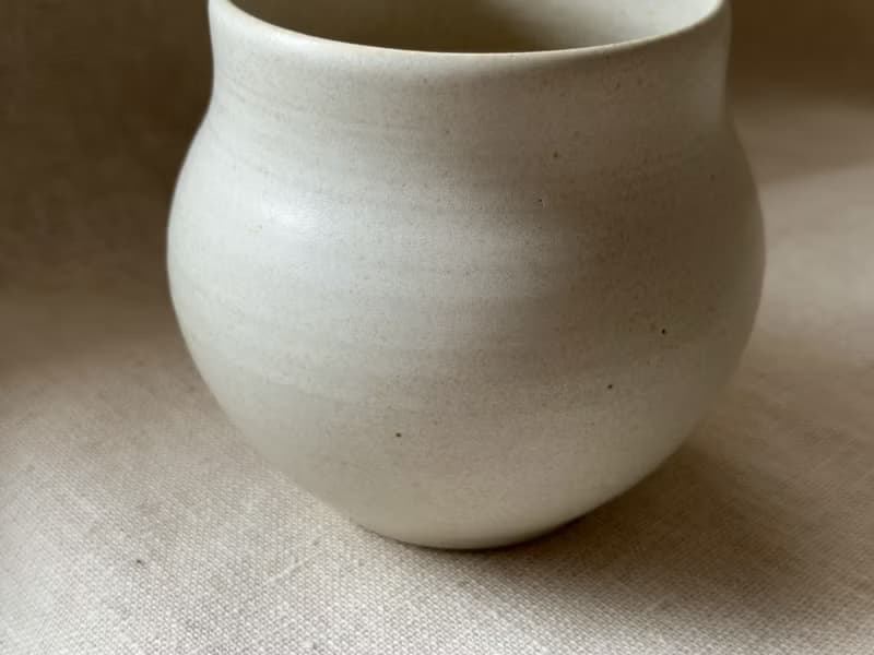 小麥釉圓瓶