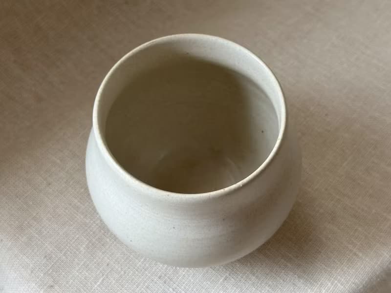 小麥釉圓瓶