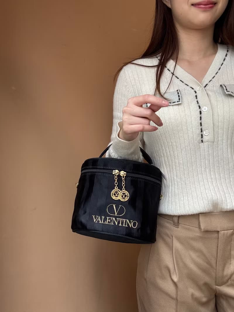 中古正品  Valentino Garavani 圓桶手袋 化妝盒 意大利製 斜背包