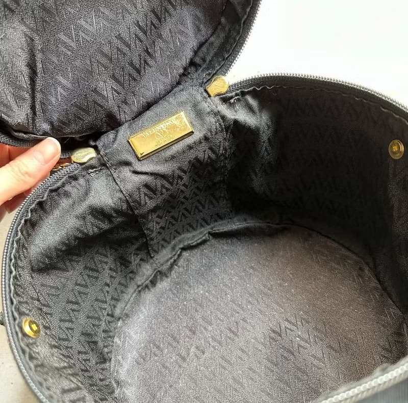 中古正品  Valentino Garavani 圓桶手袋 化妝盒 意大利製 斜背包