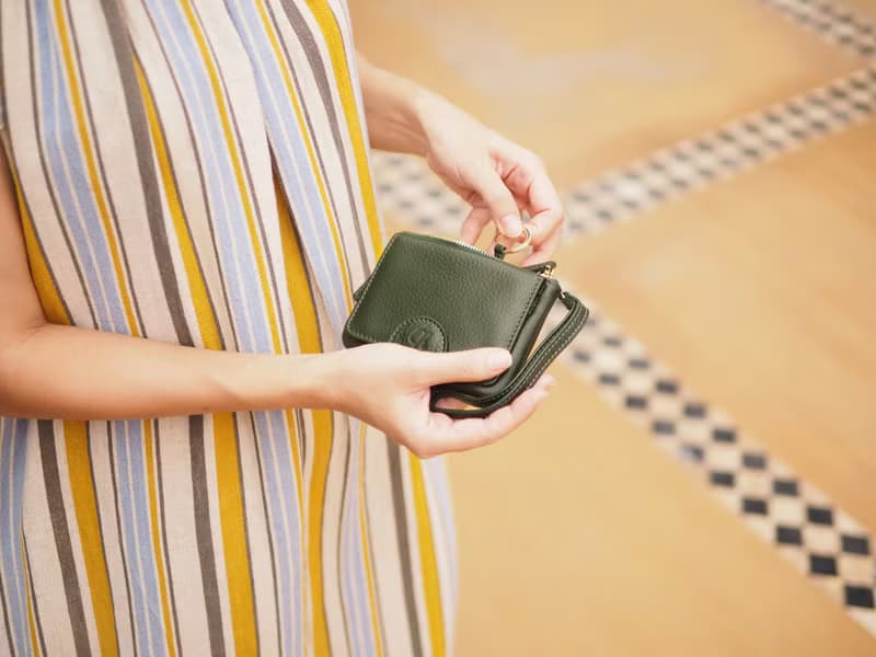 Mary (Green) : Mini wallet, short wallet, cow leather, Brown-grey, Zip pouch