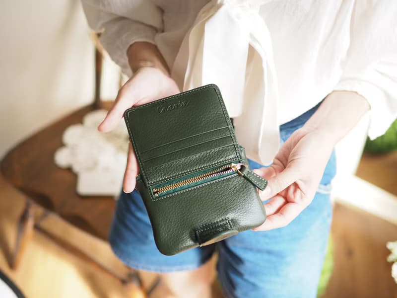 Mary (Green) : Mini wallet, short wallet, cow leather, Brown-grey, Zip pouch
