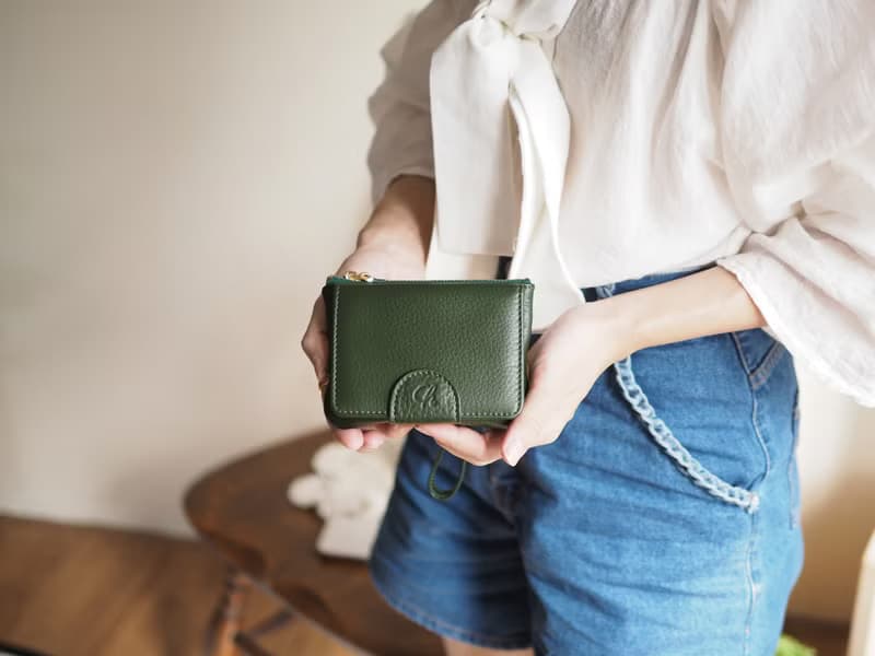 Mary (Green) : Mini wallet, short wallet, cow leather, Brown-grey, Zip pouch