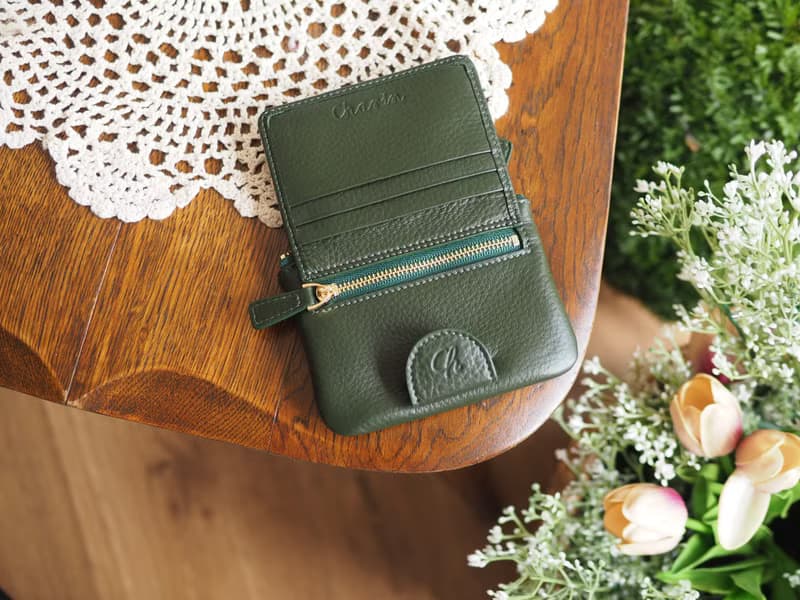 Mary (Green) : Mini wallet, short wallet, cow leather, Brown-grey, Zip pouch