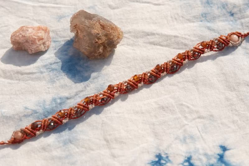 女神能量編織手繩//紅石榴石|橘石榴石|太陽石|月光石