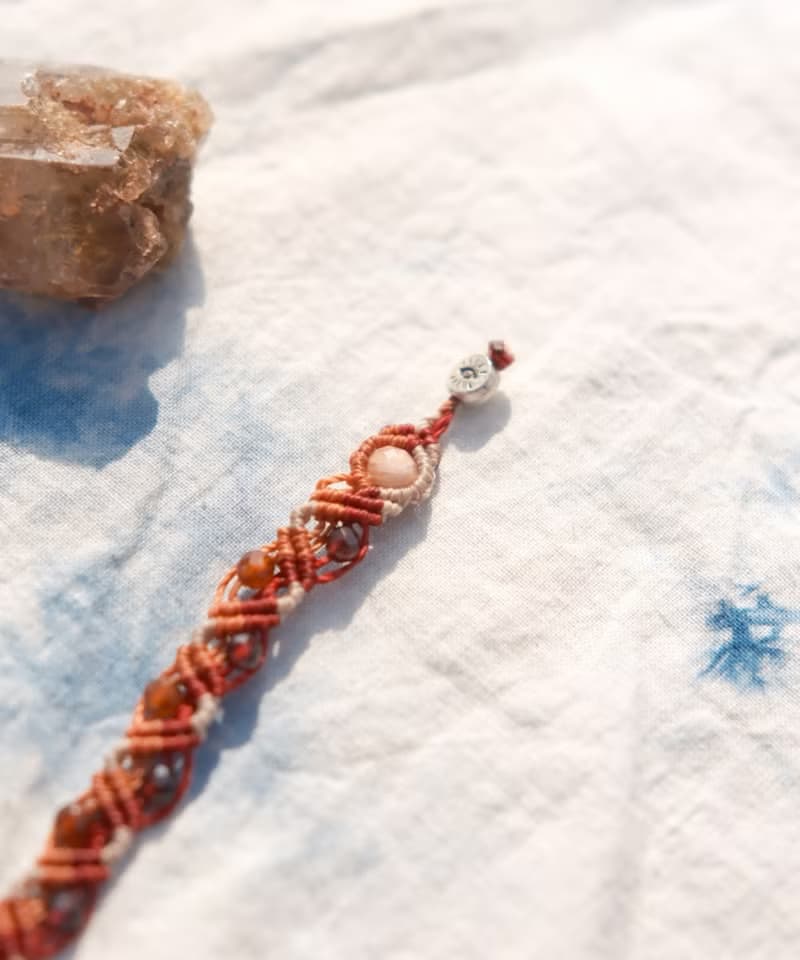 女神能量編織手繩//紅石榴石|橘石榴石|太陽石|月光石