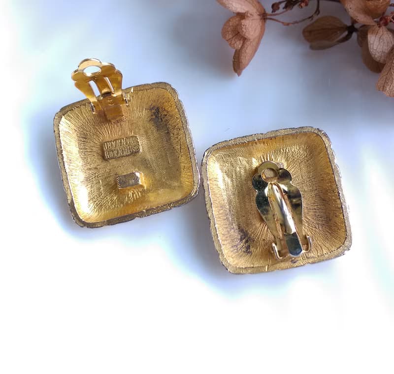 Vintage Jewelry 西洋古董飾品 Donald Stannard  皮紋 夾式耳環