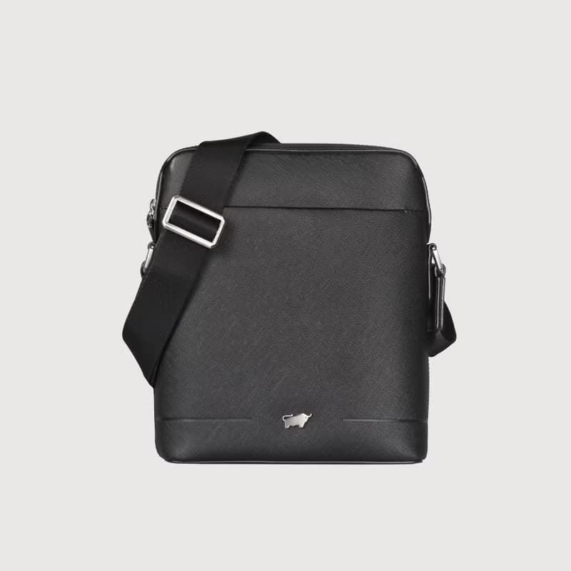 【滿3999送鑰匙圈】格瑞克-D1-A 直式斜背包-黑色/BF578-17-BK