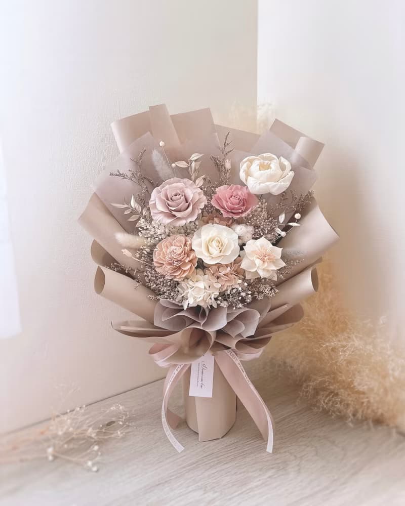 永生玫瑰花束-暖霧奶杏l 奶杏色永生玫瑰 奶茶色花束 情人節花束