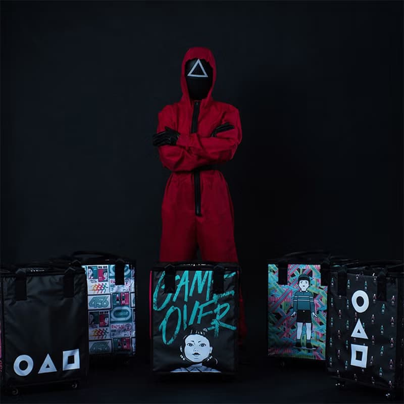 【IP限定款】【贈魷魚遊戲造型擦手巾】魷魚遊戲 摺疊附輪拖拉袋