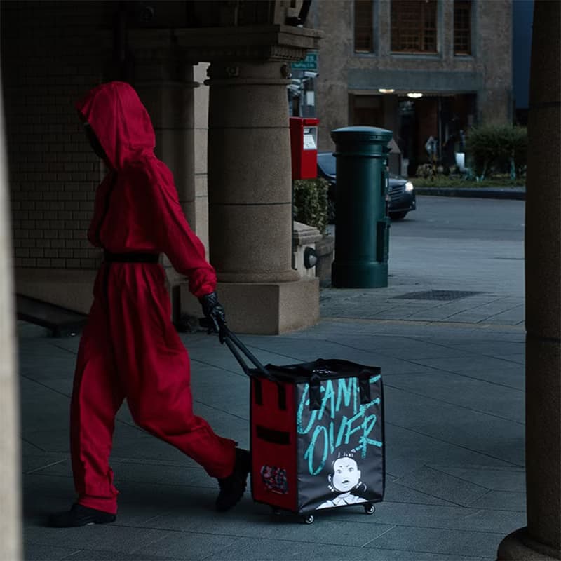 【IP限定款】【贈魷魚遊戲造型擦手巾】魷魚遊戲 摺疊附輪拖拉袋