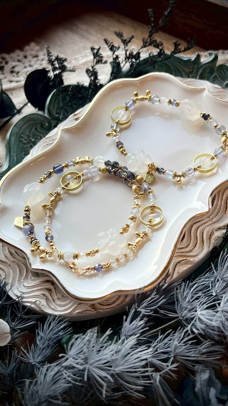 - 花好月圓 -天然水晶手鏈/黃銅手鍊