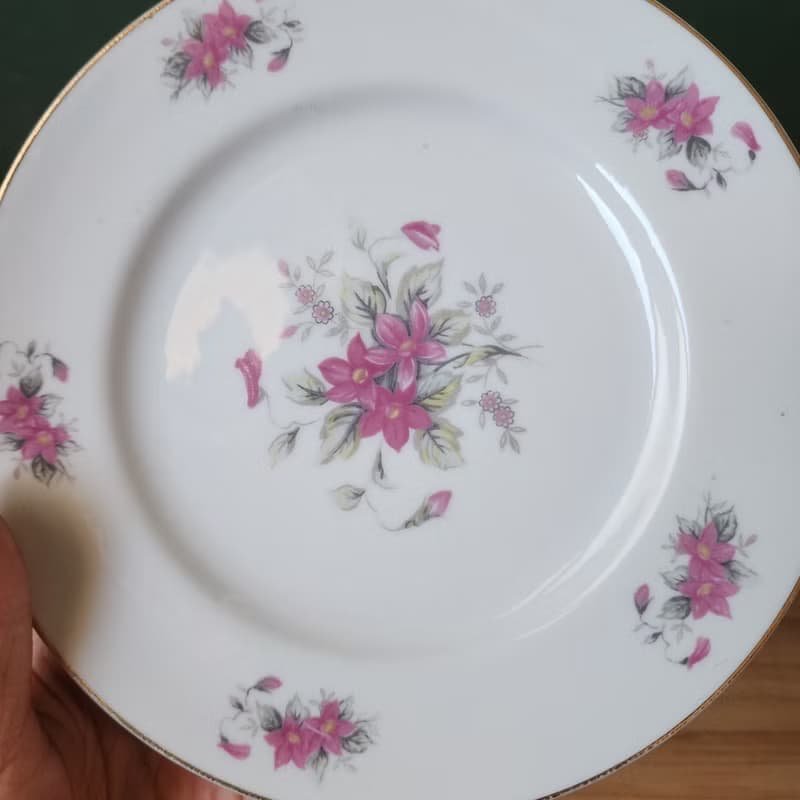 【北極二手雜貨】早期 大同瓷器 小盤子 點心盤 禮物 擺飾