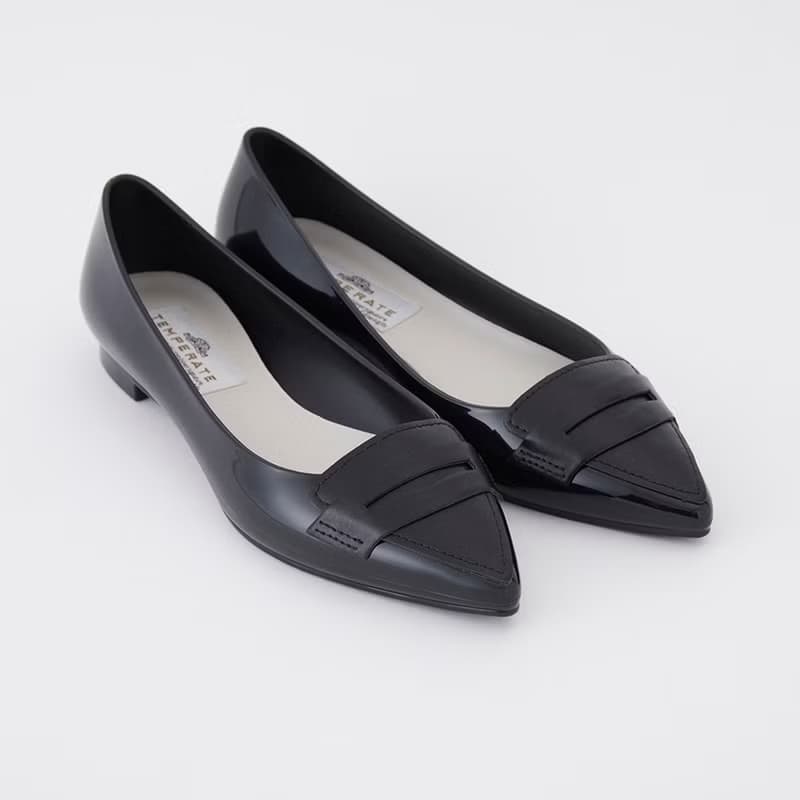 TAMARA 黑色 PVC 尖頭平底鞋